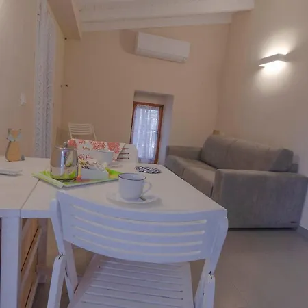 Carruggio Apartment *