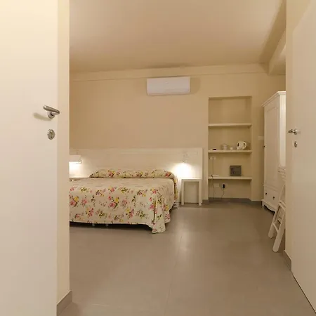 Carruggio Apartment